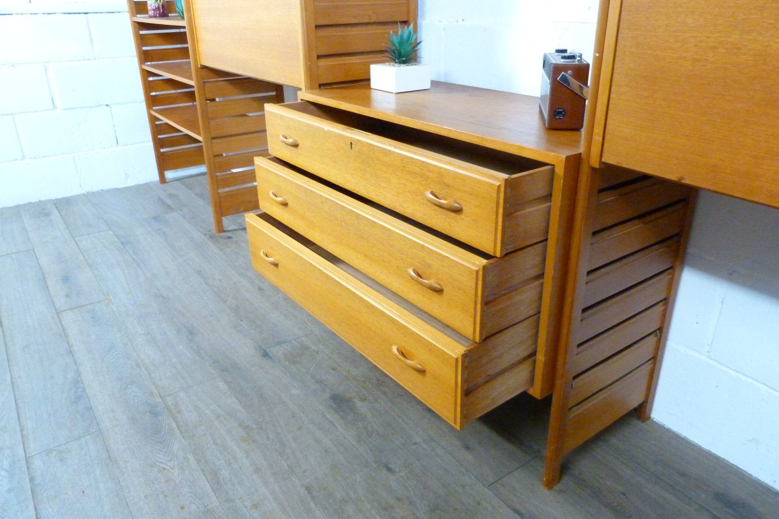 Staples 4 Bay Teak Ladderax Shelving Workspace