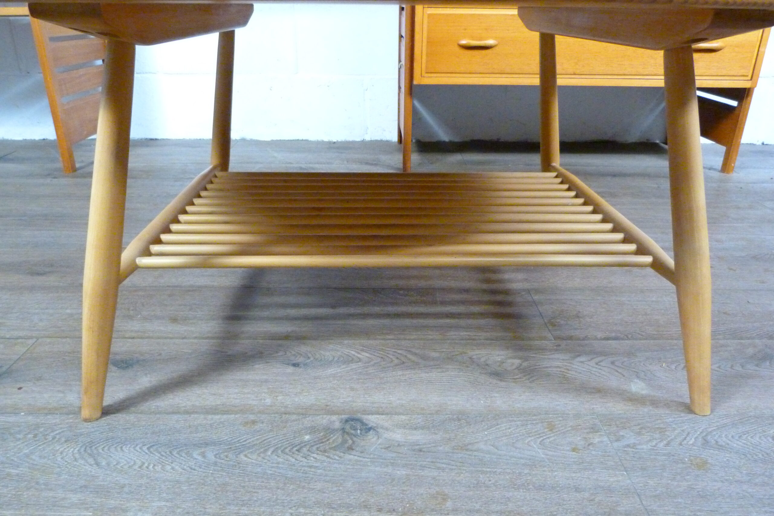 Ercol Windsor Large Oval Coffee Table Model 454