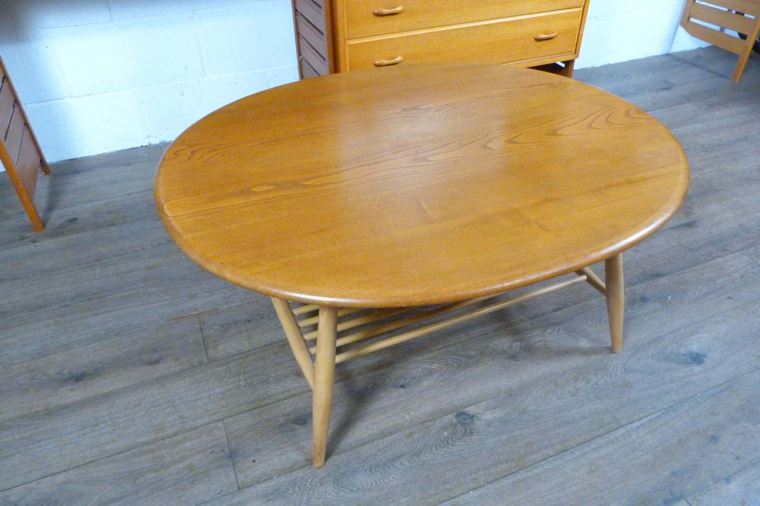 Ercol Windsor Large Oval Coffee Table Model 454
