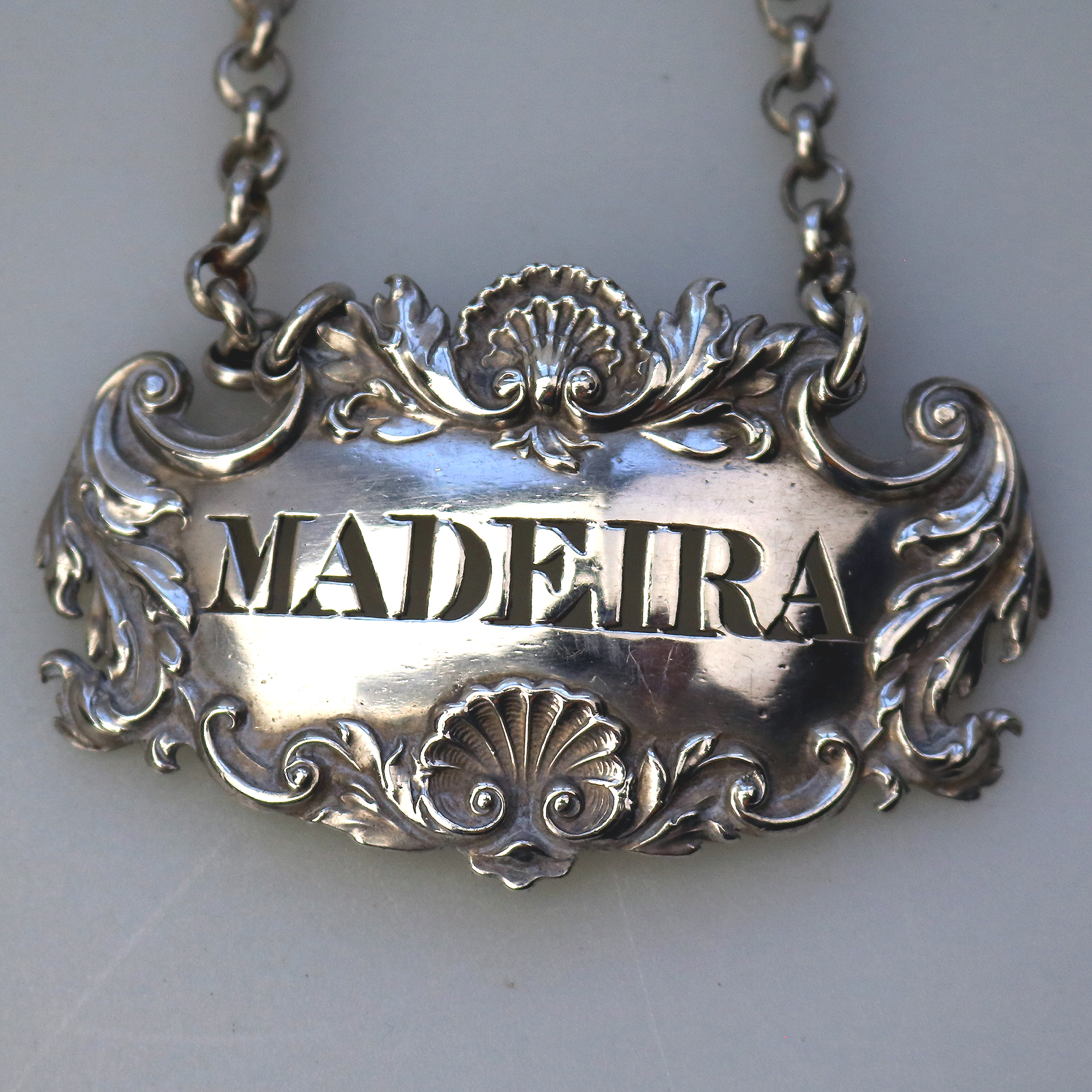 Antique Georgian solid silver Madeira pierced Decanter Label Ticket 20g C.1823