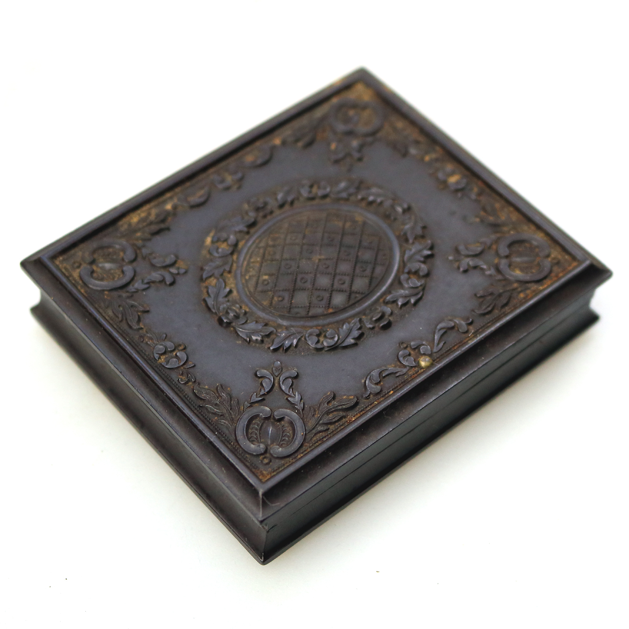A good antique thermoplastic union Case & Ambrotype Daguerreotype C.1850's