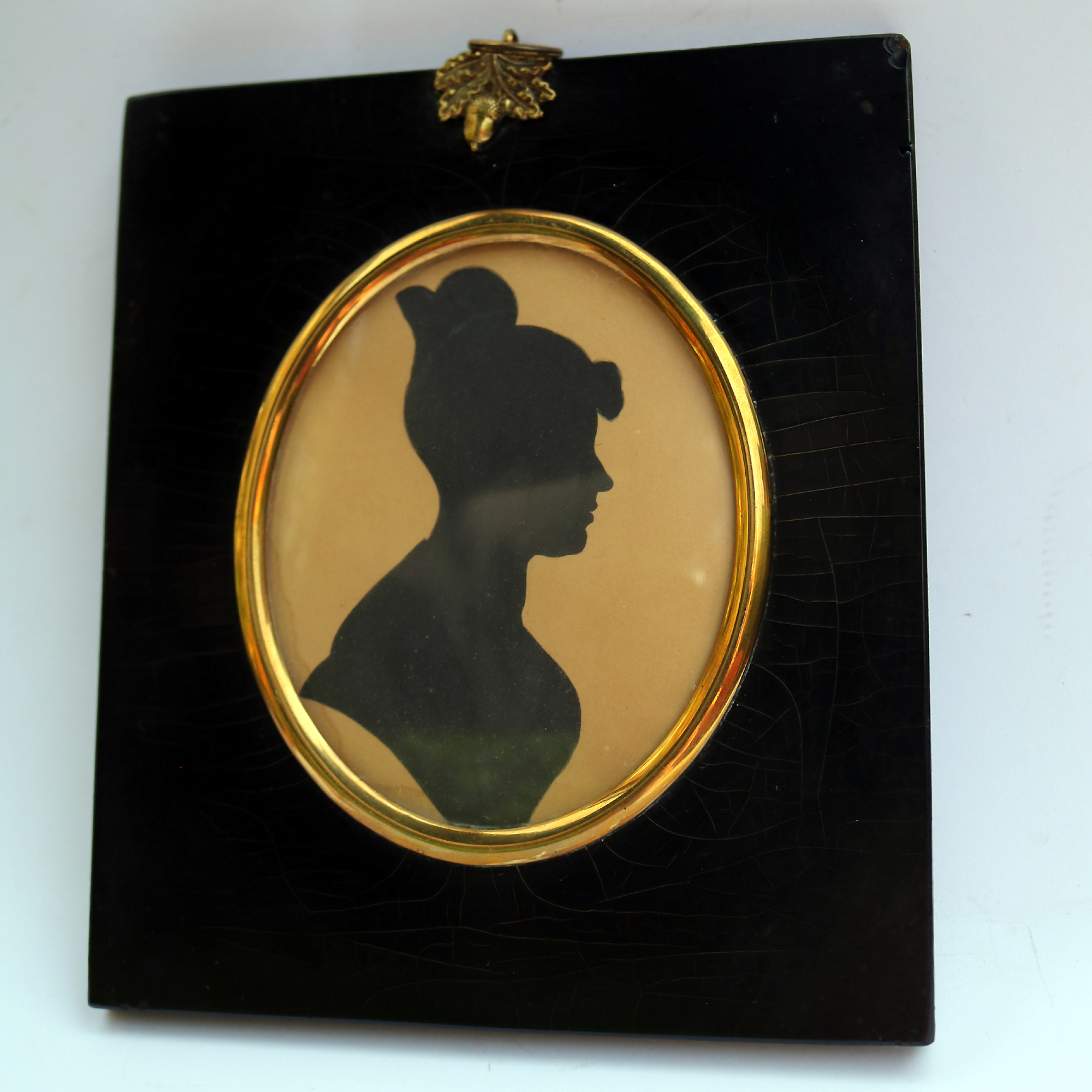 An antique Silhouette scissor cut Portrait Miniature Picture C.19thC