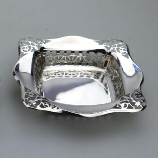 A good antique English Chester solid silver pierced square Bonbon Dish C.1927