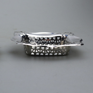 A good antique English Chester solid silver pierced square Bonbon Dish C.1927