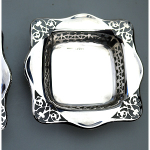 A good antique English Chester solid silver pierced square Bonbon Dish C.1927