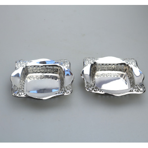 A good antique English Chester solid silver pierced square Bonbon Dish C.1927