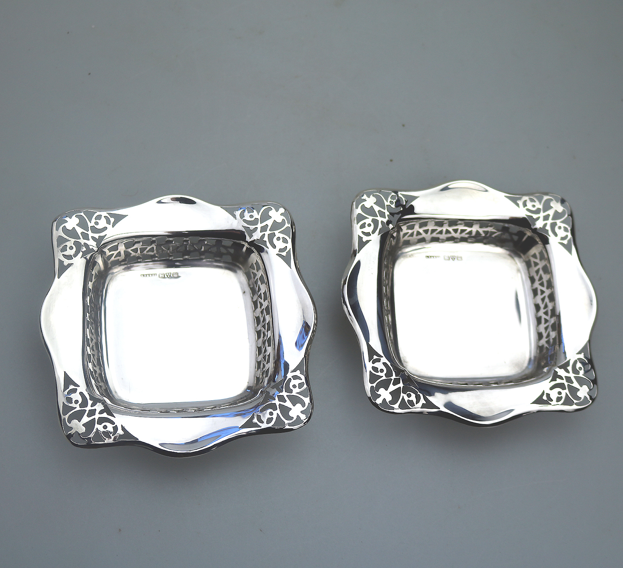 A good antique English Chester solid silver pierced square Bonbon Dish C.1927