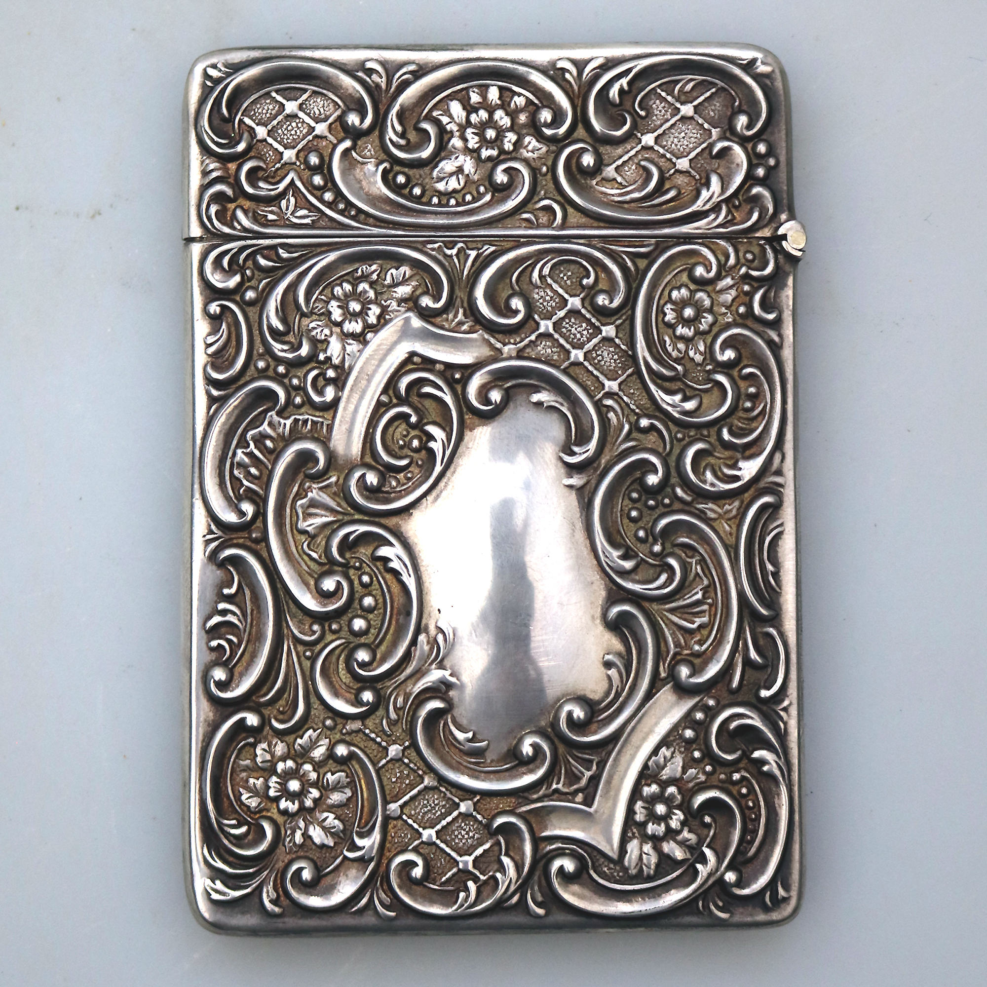An antique English solid silver Crisford & Norris Visiting Card Case 56gm C.1908