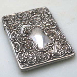 An antique English solid silver Crisford & Norris Visiting Card Case 56gm C.1908