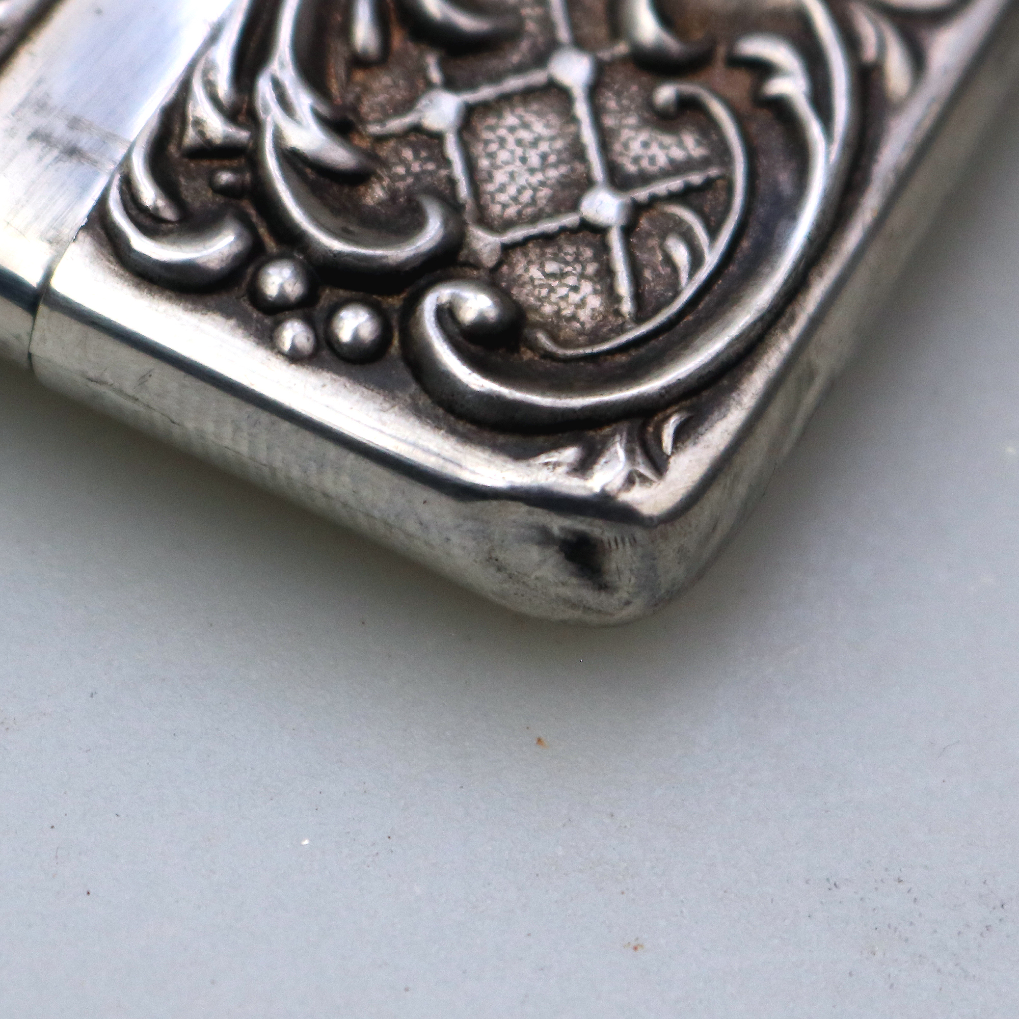 An antique English solid silver Crisford & Norris Visiting Card Case 56gm C.1908