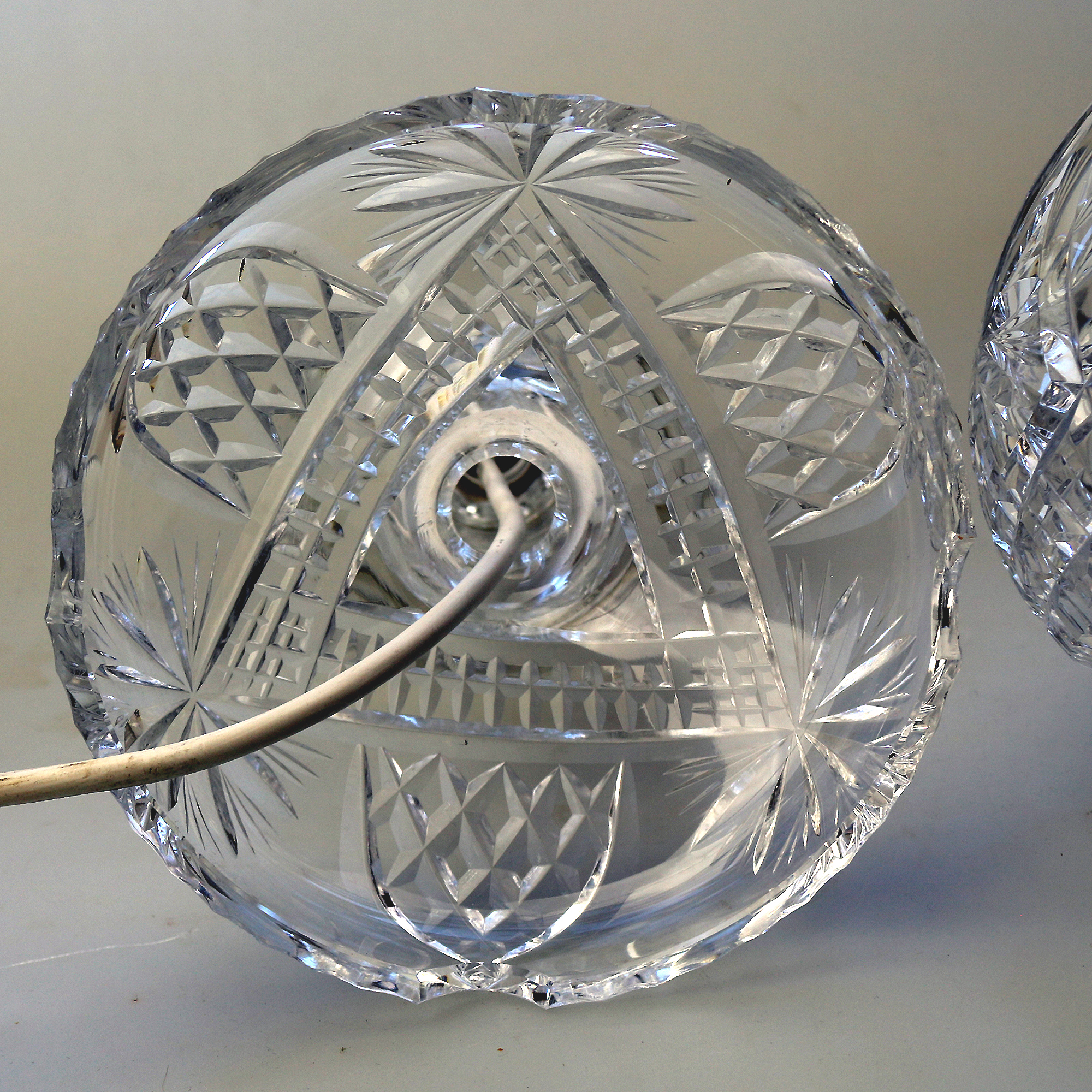 A large & impressive very pretty vintage cut glass Table Lamp C.20thC