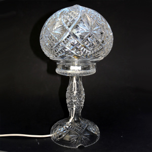 A large & impressive very pretty vintage cut glass Table Lamp C.20thC