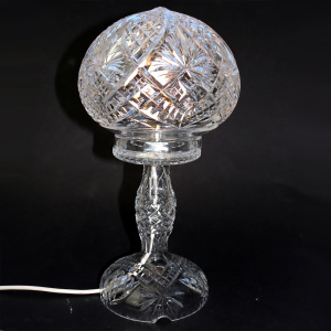 A large & impressive very pretty vintage cut glass Table Lamp C.20thC