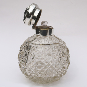 A good & large William Comyns antique solid silver & cut glass Scent Bottle C.1902