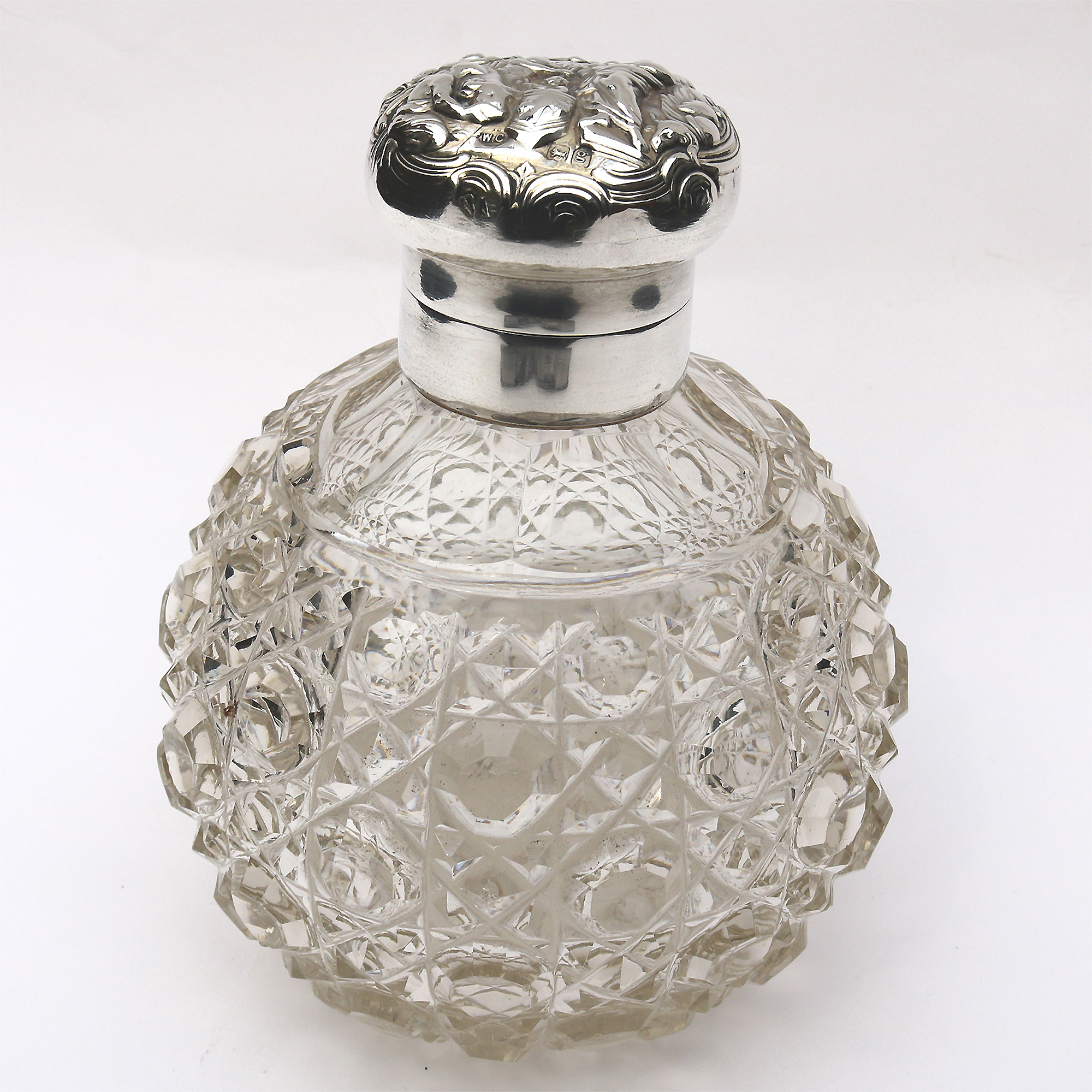 A good & large William Comyns antique solid silver & cut glass Scent Bottle C.1902