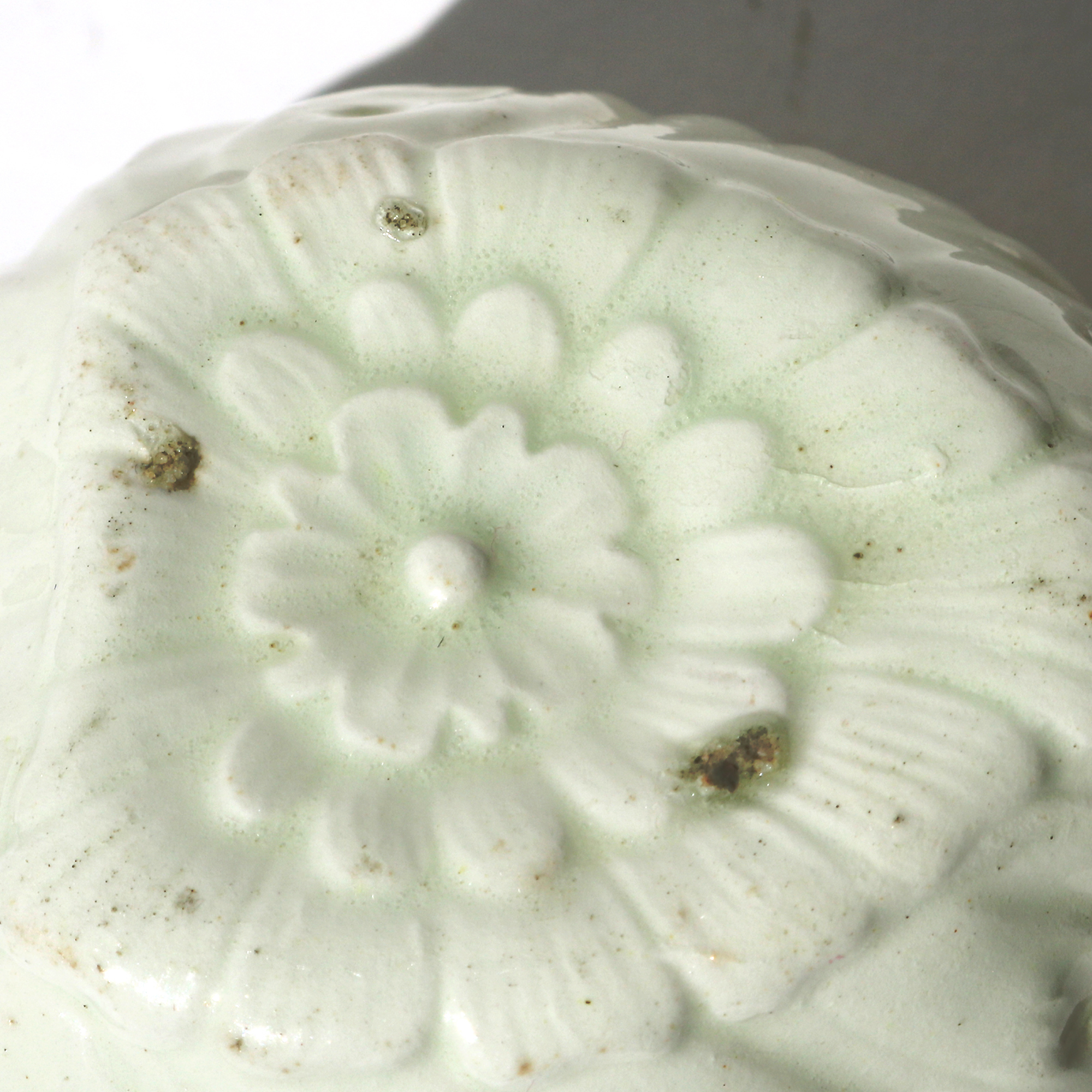 A fine & rare antique Georgian moulded Creamware pottery Butter Boat C.1785