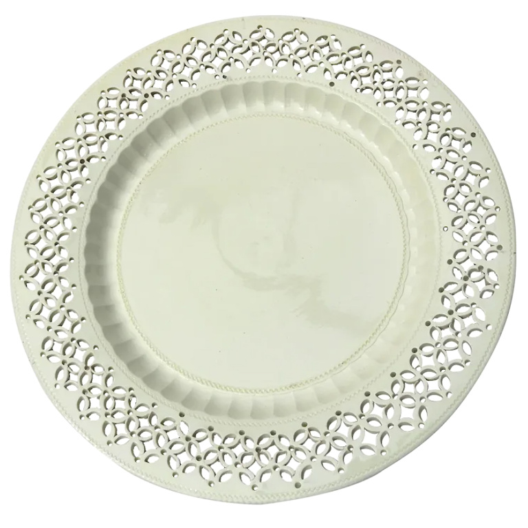A fine & large antique Georgian English Creamware pottery pierced Plate C.1780