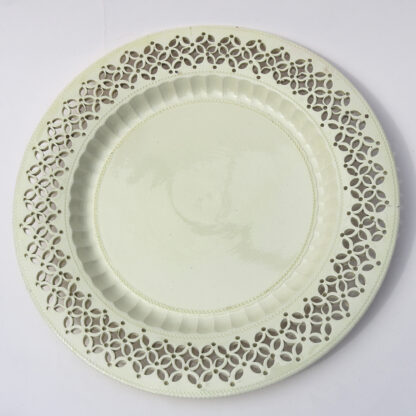 A fine & large antique Georgian English Creamware pottery pierced Plate C.1780 - Image 2