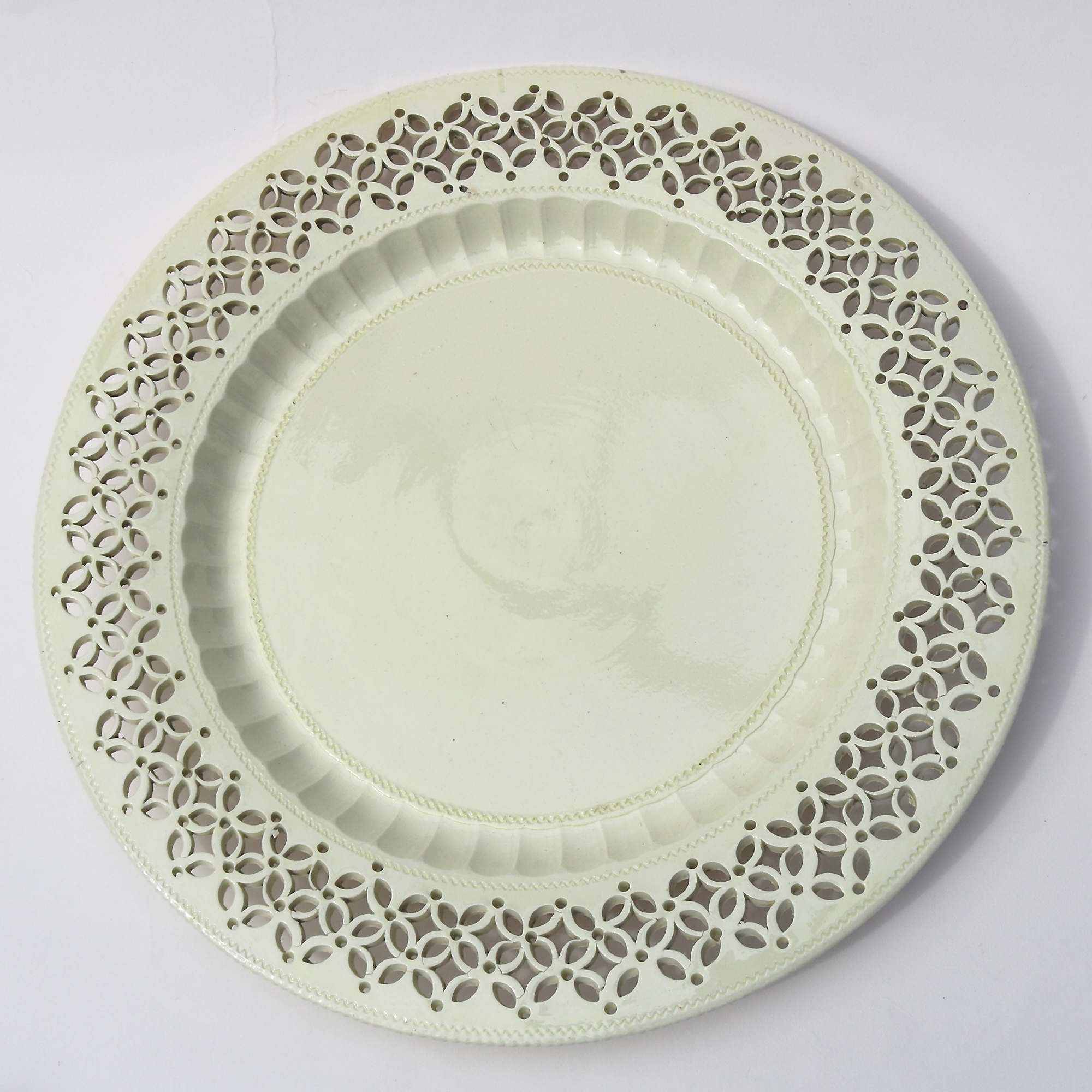 A fine & large antique Georgian English Creamware pottery pierced Plate C.1780