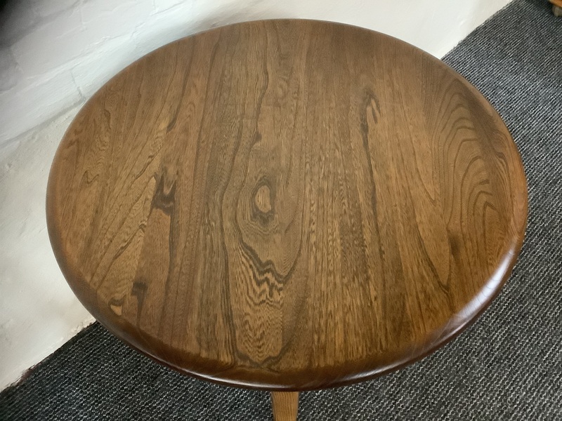 Ercol 1062 Side Pedestal Table In Golden Dawn Finish.