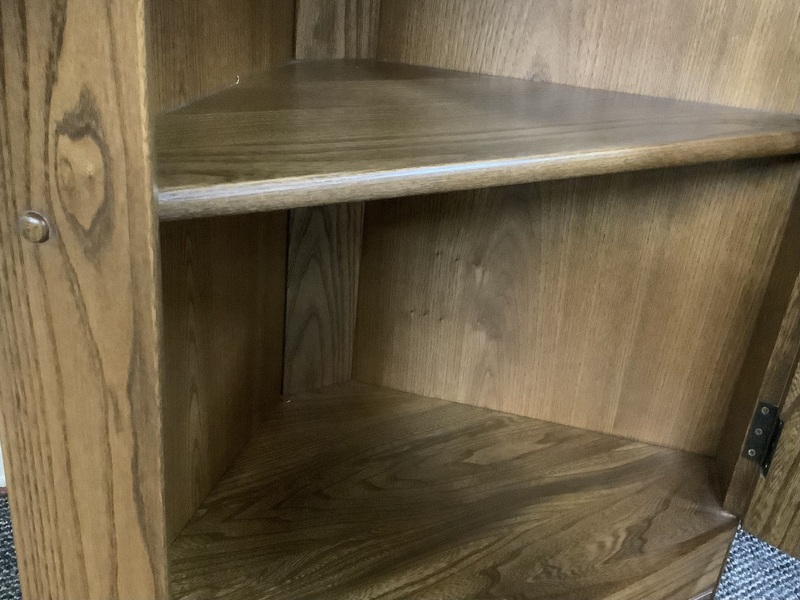 Ercol Colonial Corner Display Cabinet In Golden Dawn Finish.