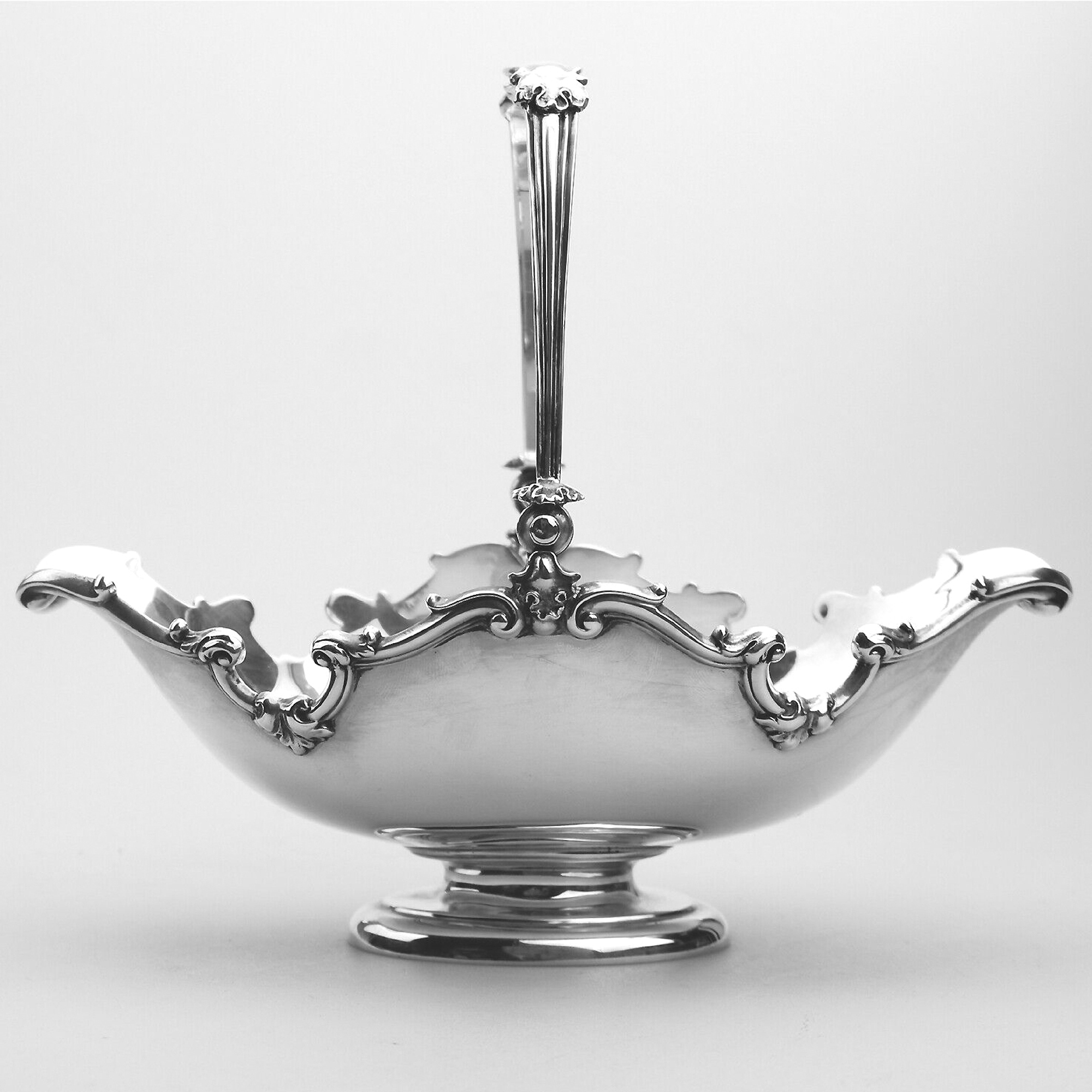 A very fine antique English solid silver pedestal Basket by George Fox 410g C.1905