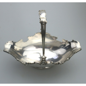 A very fine antique English solid silver pedestal Basket by George Fox 410g C.1905