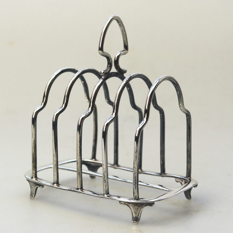 Antique English solid silver 4 slice gothic arch Toast Rack 72g Chester C.1927