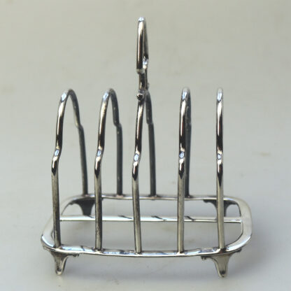Antique English solid silver 4 slice gothic arch Toast Rack 72g Chester C.1927 - Image 3