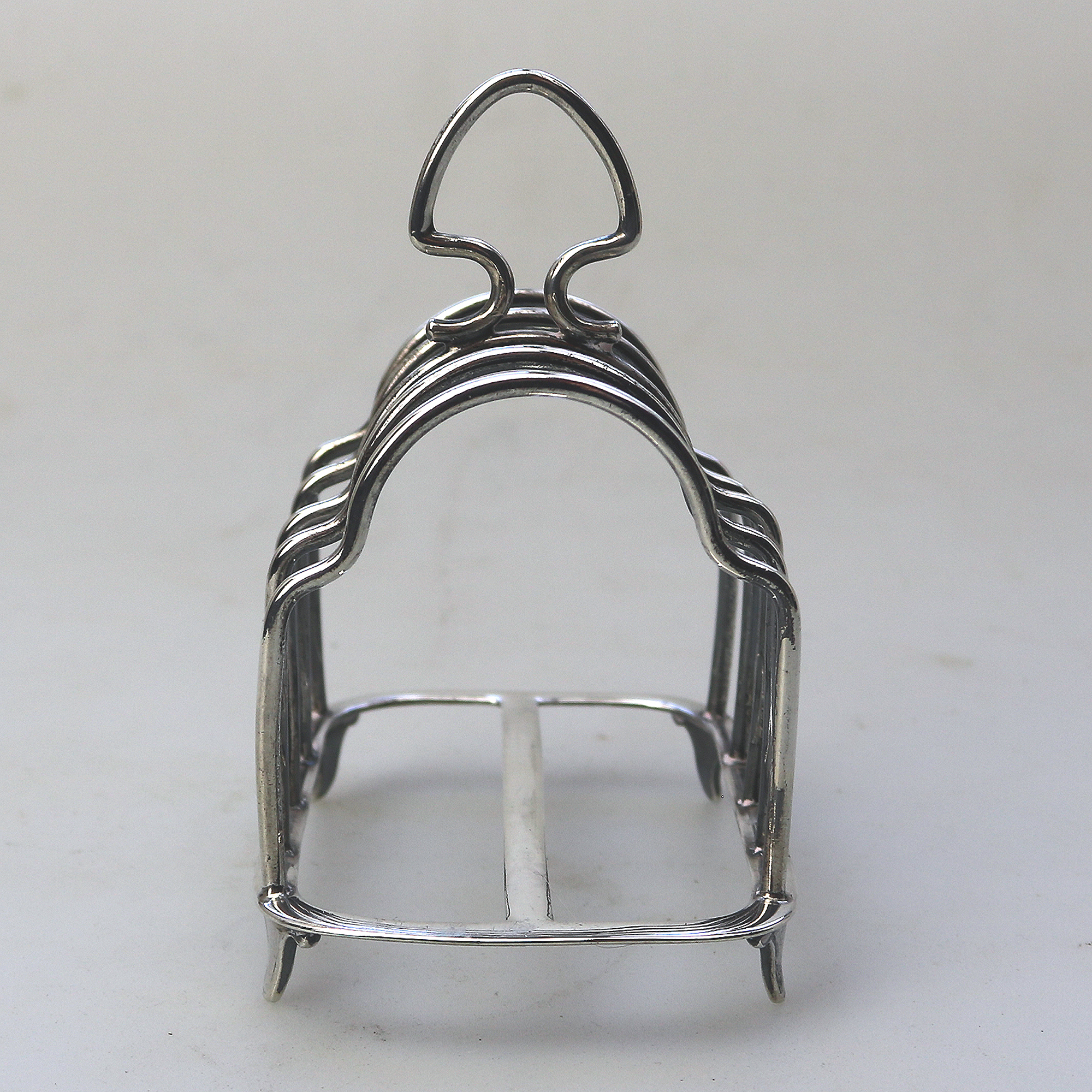 Antique English solid silver 4 slice gothic arch Toast Rack 72g Chester C.1927