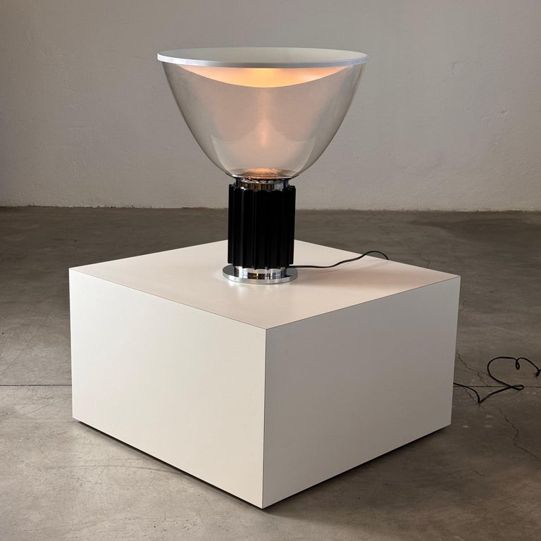 Iconic "Taccia" Table Lamp by Achille & Pier Giacomo Castiglioni for Flos, 1960s