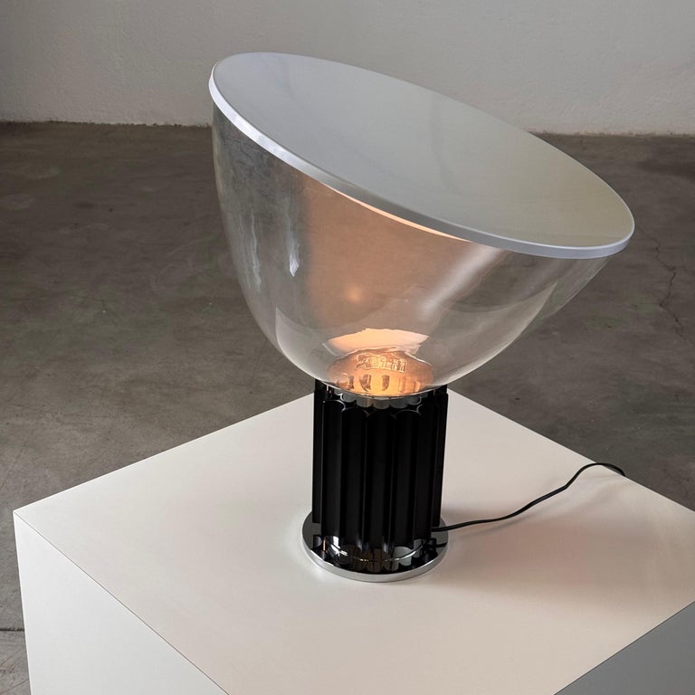 Iconic "Taccia" Table Lamp by Achille & Pier Giacomo Castiglioni for Flos, 1960s