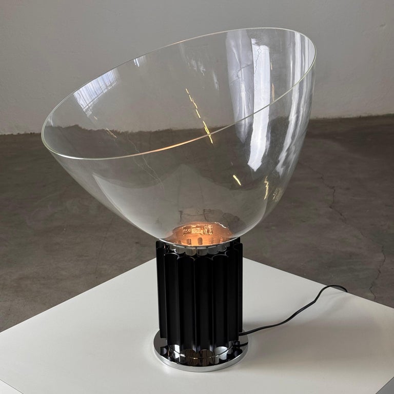 Iconic "Taccia" Table Lamp by Achille & Pier Giacomo Castiglioni for Flos, 1960s