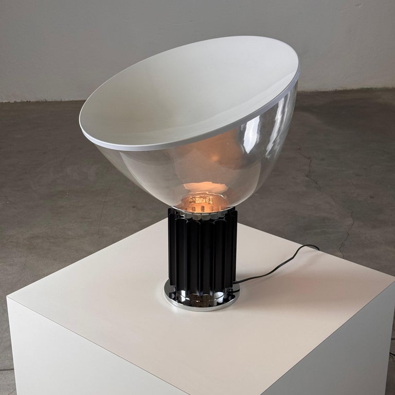 Iconic "Taccia" Table Lamp by Achille & Pier Giacomo Castiglioni for Flos, 1960s