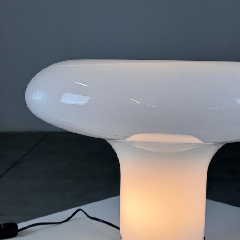"Lesbo" Table Lamp by Angelo Mangiarotti for Artemide, 1967 Design