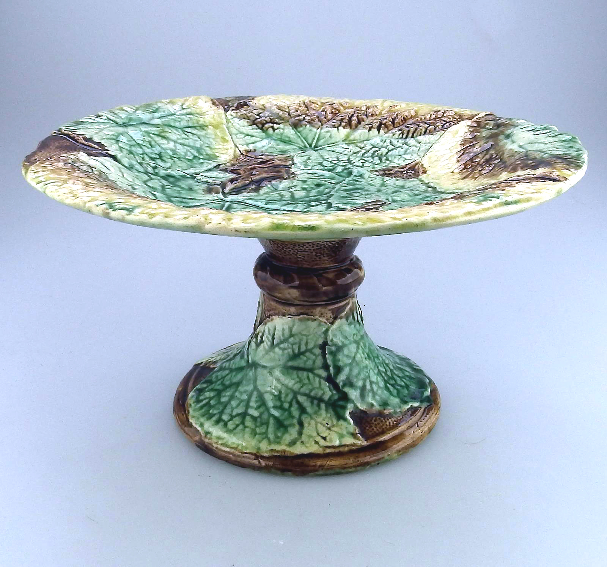 A lovely antique Victorian majolica pottery Cabbage Ware Comport / Tazza C.19thC