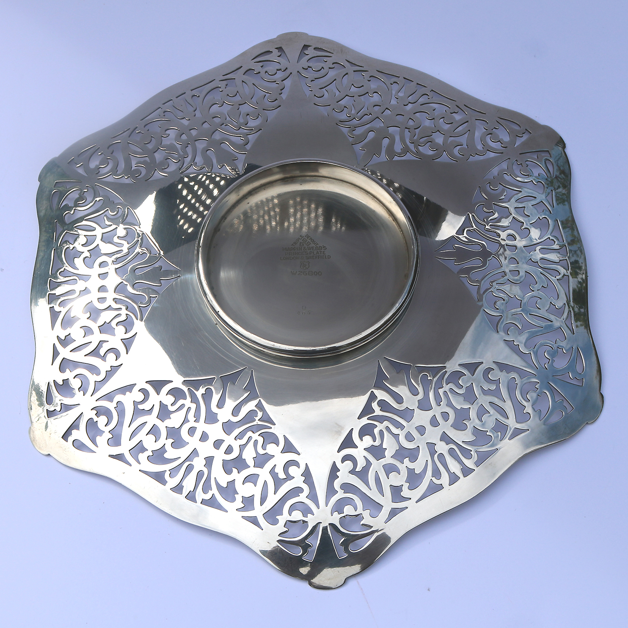 An attractive antique Mappin & Webb silver plated pierced Serving Platter C.1900