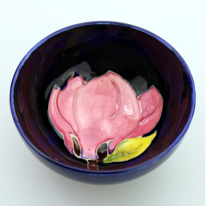 A Decorative Arts Walter Moorcroft pottery Hibiscus Magnolia Bowl C.Mid 20thC