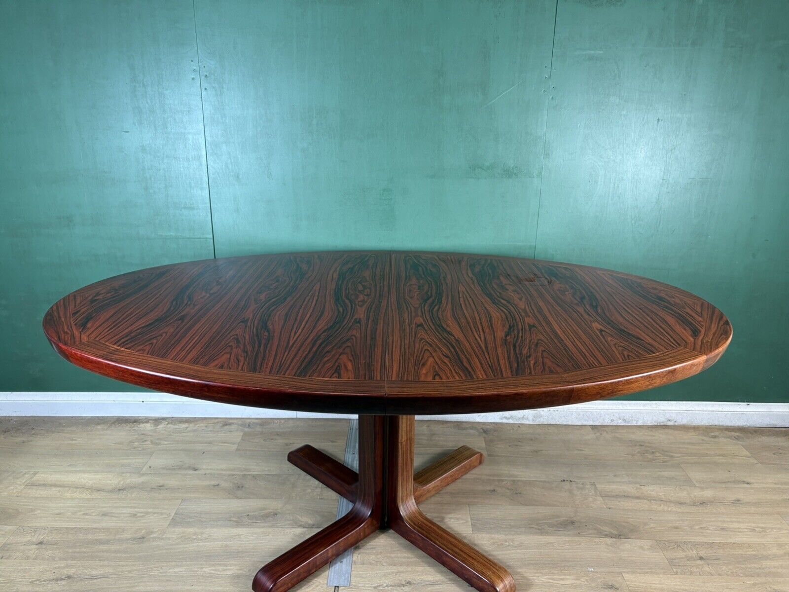 Retro Vintage Rosewood Danish 🇩🇰 Extending Dining Table-Courier
