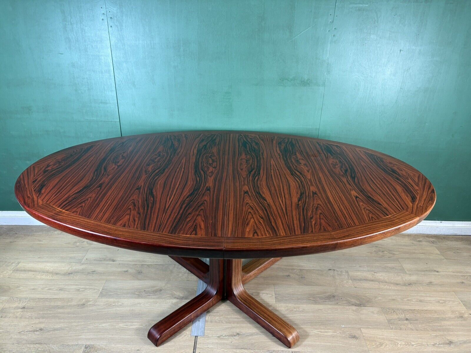 Retro Vintage Rosewood Danish 🇩🇰 Extending Dining Table-Courier