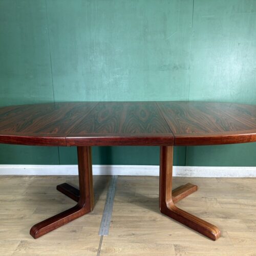 Retro Vintage Rosewood Danish 🇩🇰 Extending Dining Table-Courier