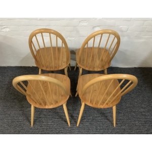 Set Of Four Ercol Windsor 875 Quaker Back Dining Chairs In Light Finish.