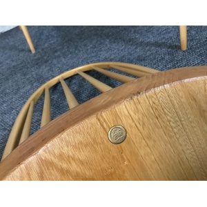 Set Of Four Ercol Windsor 875 Quaker Back Dining Chairs In Light Finish.