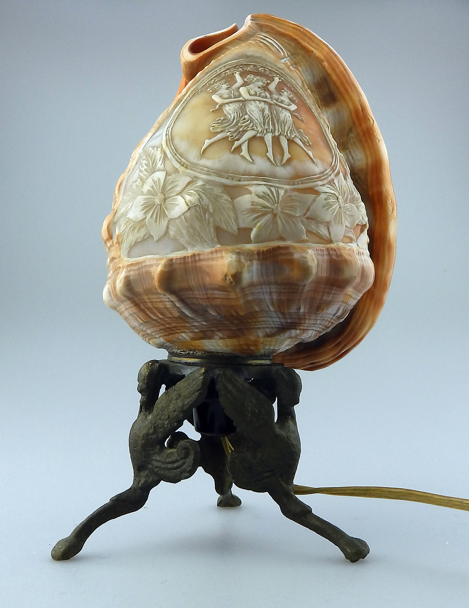 Antique Art Deco Lighting : A fine carved Cameo Conch Shell Table Lamp C.1920's