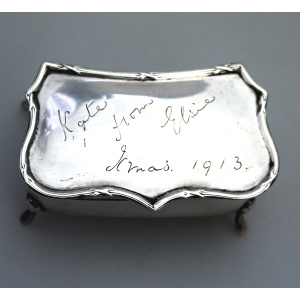 An antique Edwardian English sterling solid silver Trinket Jewellery Box C.1907