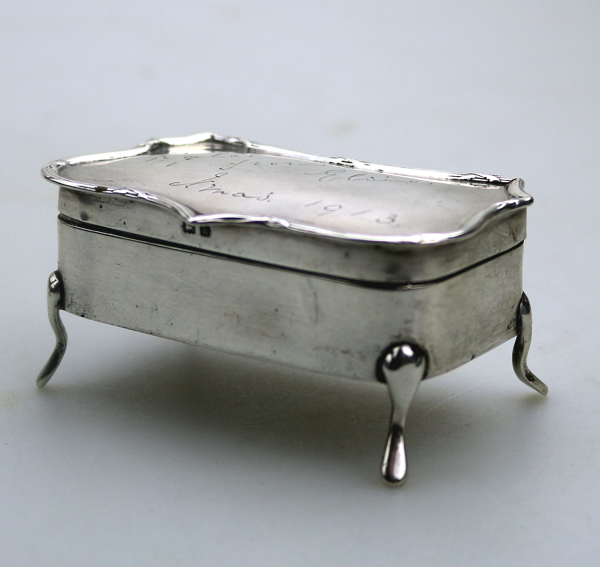 An antique Edwardian English sterling solid silver Trinket Jewellery Box C.1907