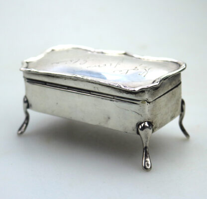 An antique Edwardian English sterling solid silver Trinket Jewellery Box C.1907 - Image 6