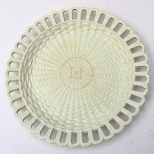 A fine antique Georgian Turner Creamware pottery pierced & moulded Plate C.1785