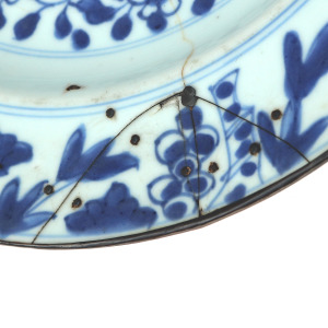 An antique Chinese hand-painted porcelain blue & white Charger C.18thC