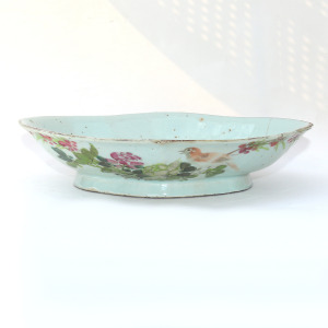 Antique Chinese hand-painted porcelain lobed text Dish C.1810-30
